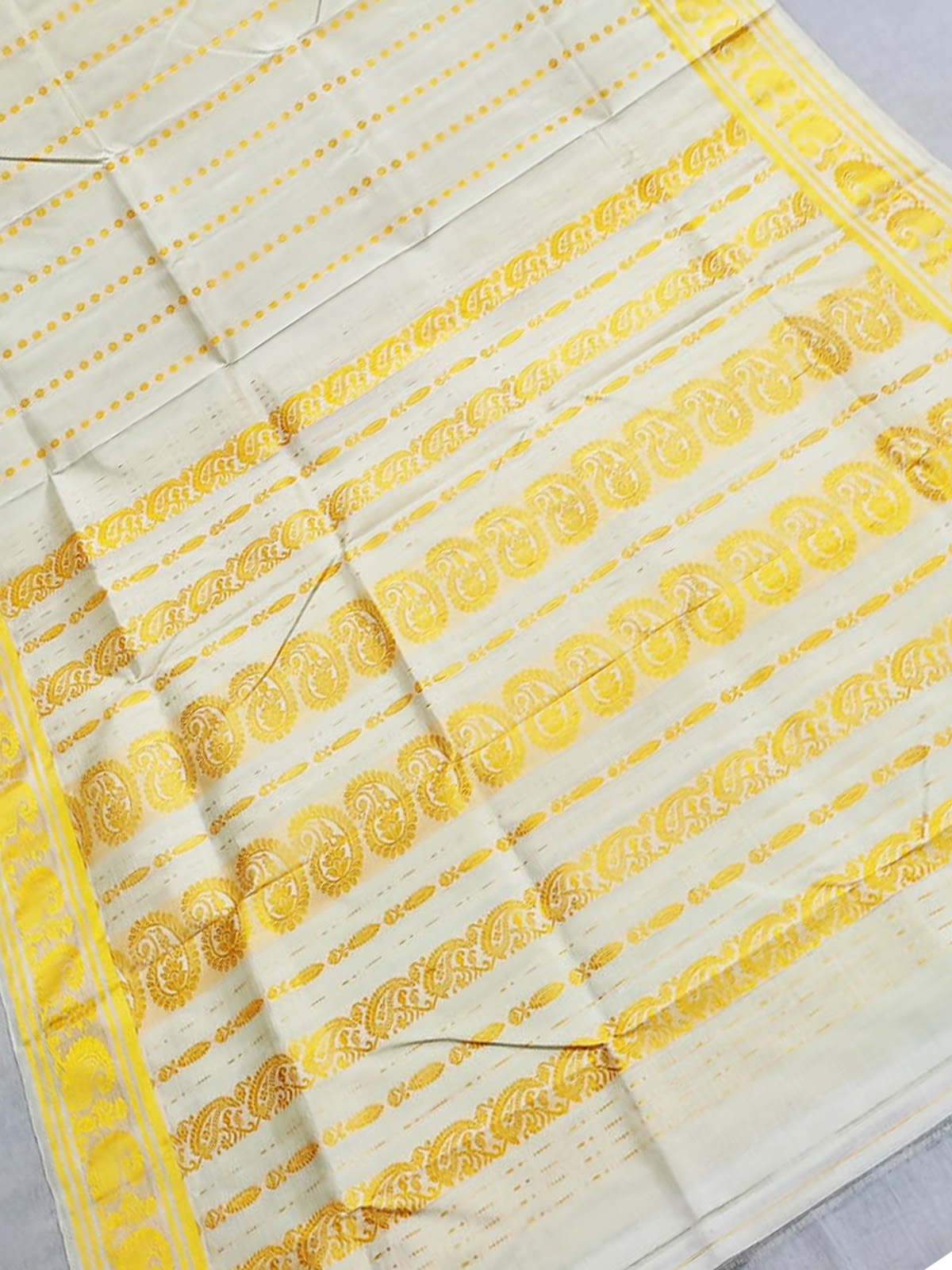 Garad Jacquard Saree